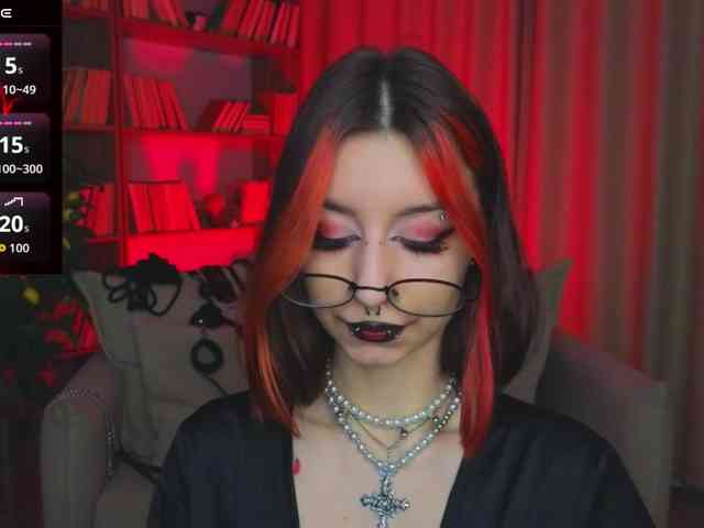 MistressMarcelline webcam