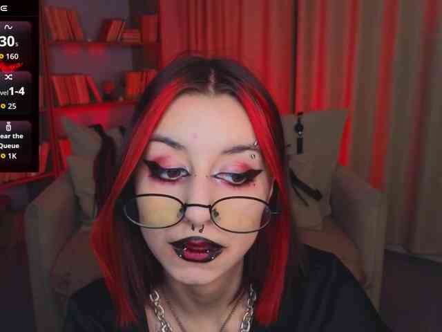 MistressMarcelline webcam
