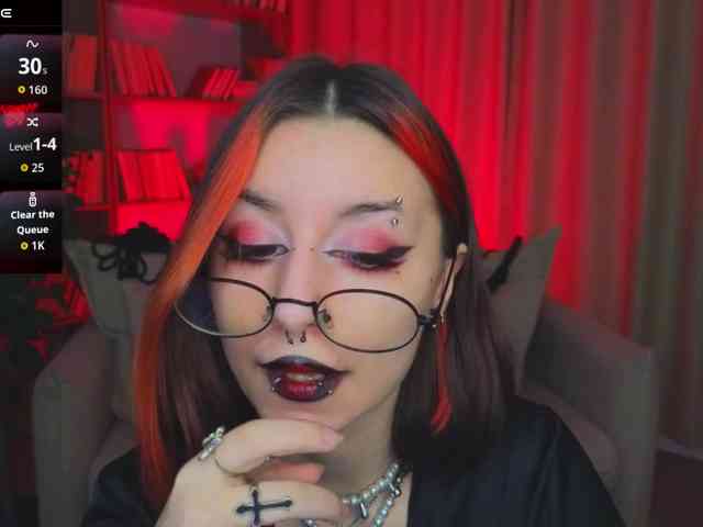 MistressMarcelline webcam