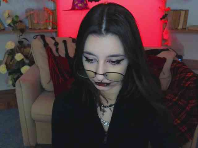 MistressMarcelline webcam