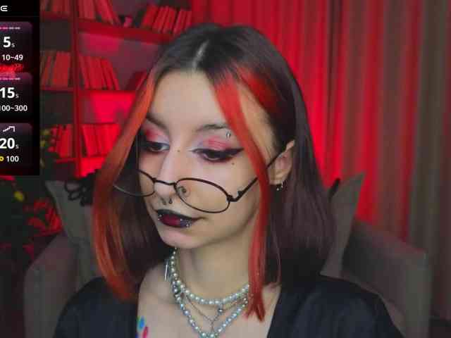 MistressMarcelline webcam