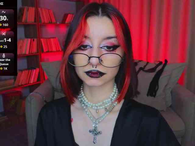 MistressMarcelline webcam