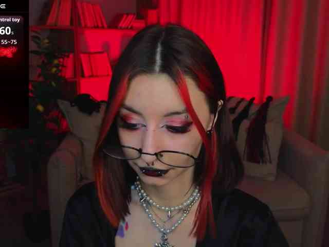 MistressMarcelline webcam