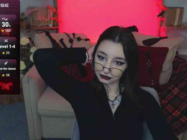 MistressMarcelline webcam