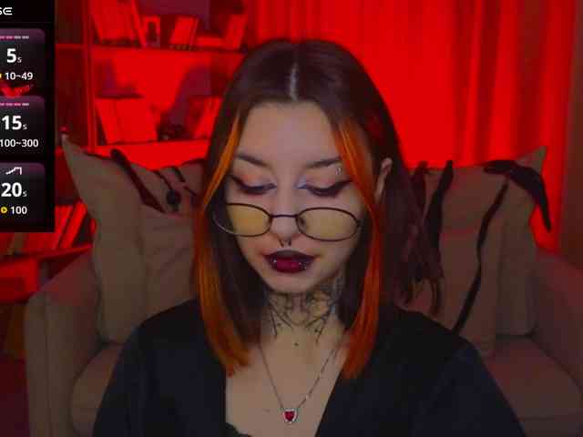 MistressMarcelline webcam