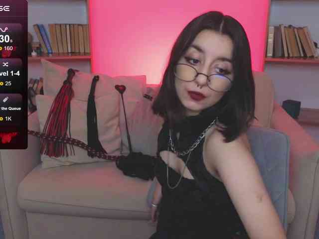 MistressMarcelline webcam