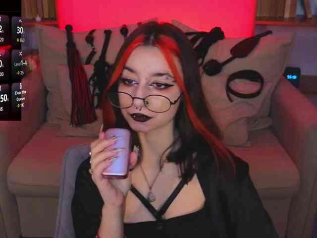 MistressMarcelline webcam