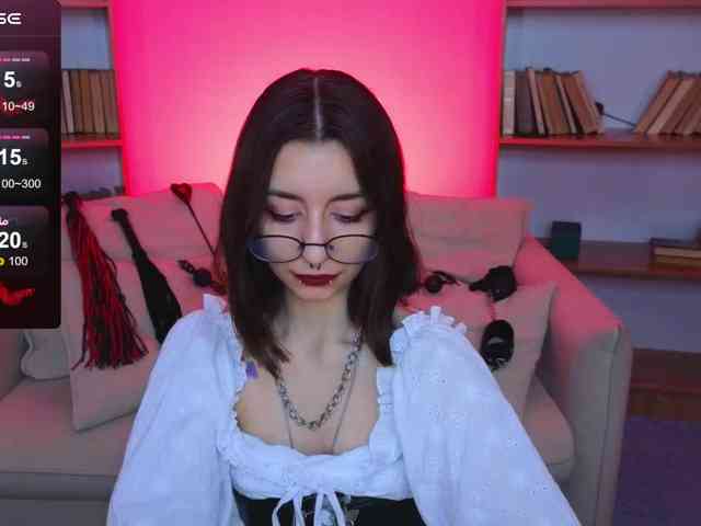 MistressMarcelline webcam
