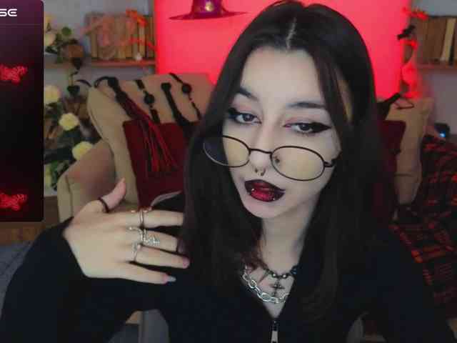 MistressMarcelline webcam