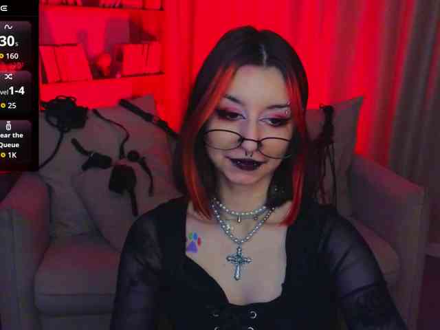 MistressMarcelline webcam