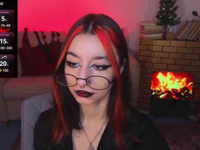 MistressMarcelline webcam