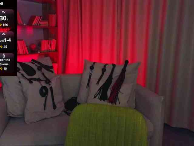 MistressMarcelline webcam