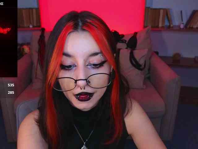 MistressMarcelline webcam