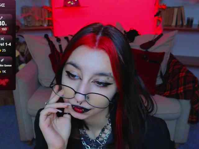 MistressMarcelline webcam