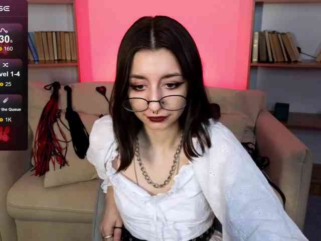 MistressMarcelline webcam