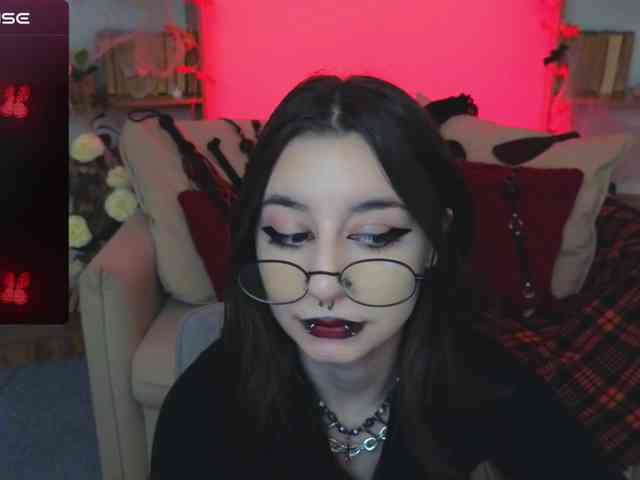 MistressMarcelline webcam