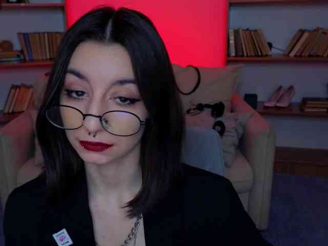 MistressMarcelline webcam