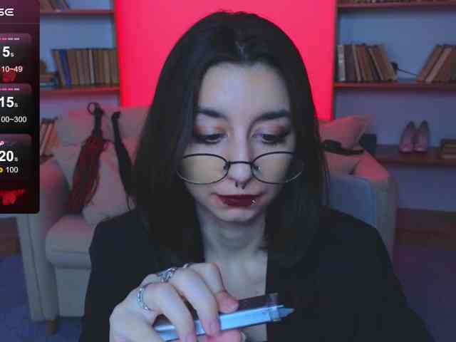 MistressMarcelline webcam