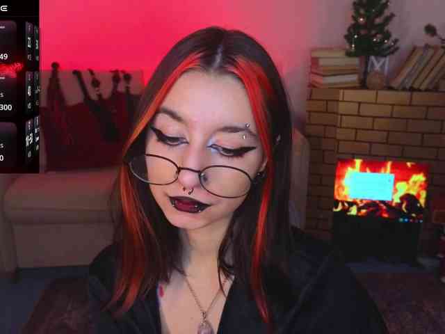 MistressMarcelline webcam