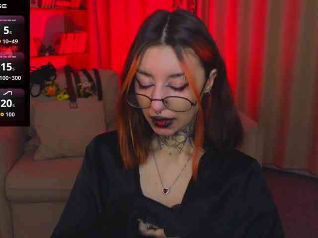 MistressMarcelline webcam