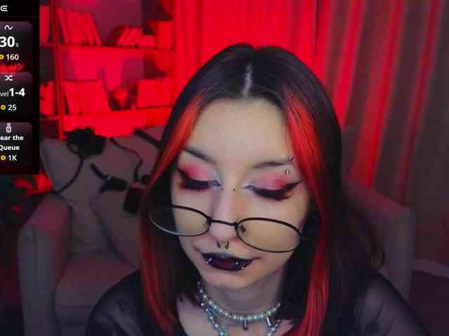 MistressMarcelline webcam