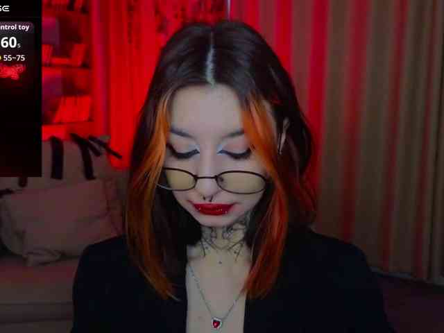 MistressMarcelline webcam