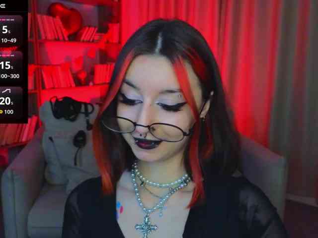 MistressMarcelline webcam