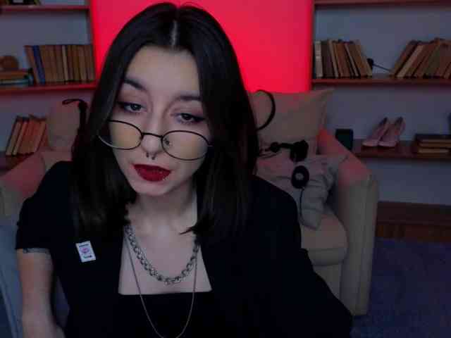 MistressMarcelline webcam
