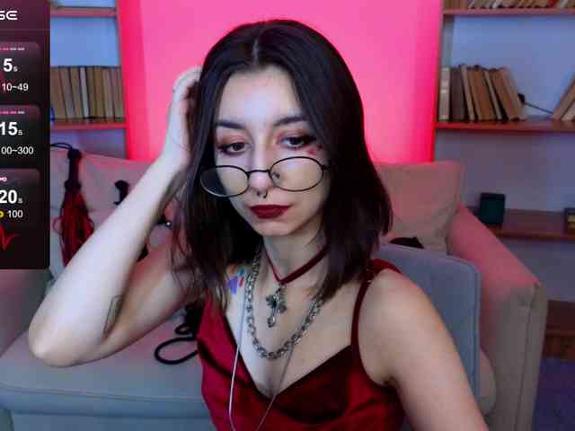 MistressMarcelline webcam