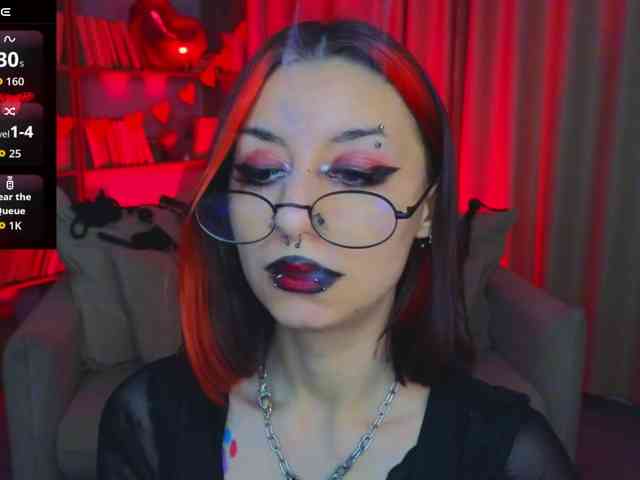 MistressMarcelline webcam