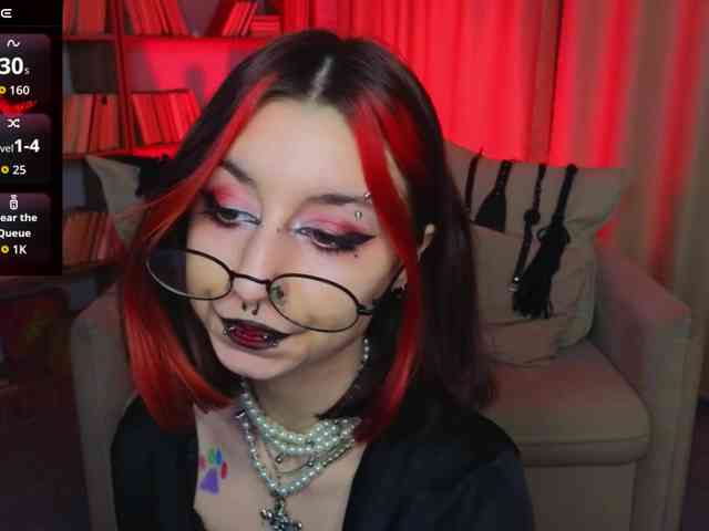 MistressMarcelline webcam