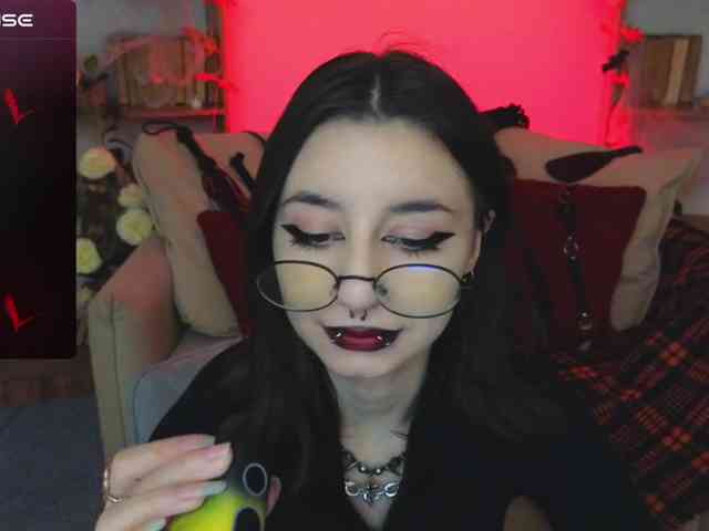MistressMarcelline webcam