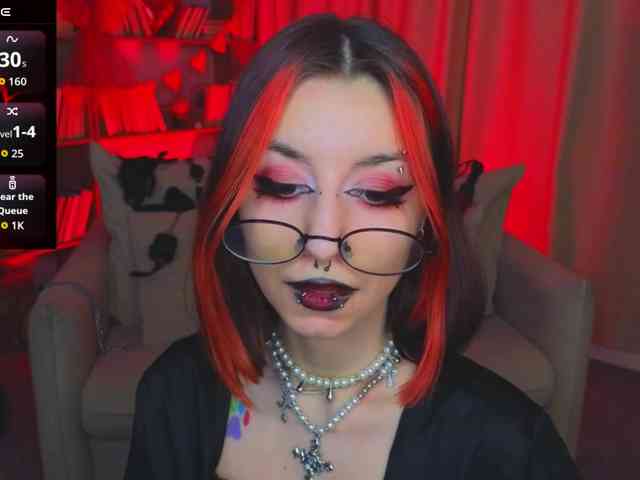 MistressMarcelline webcam