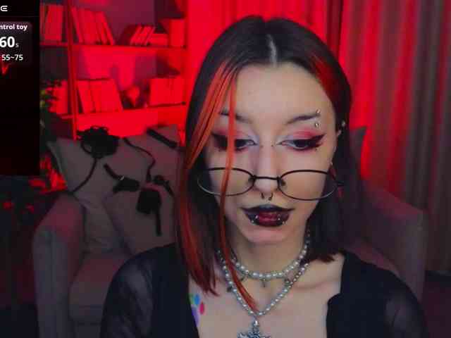 MistressMarcelline webcam