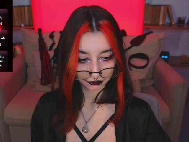 MistressMarcelline webcam