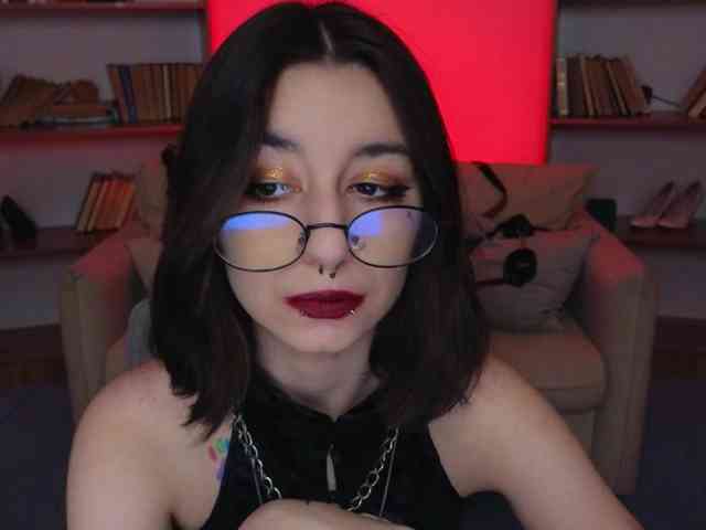 MistressMarcelline webcam