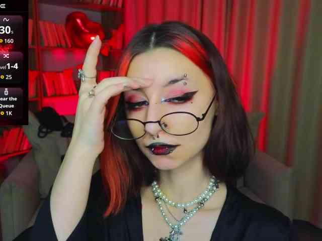 MistressMarcelline webcam