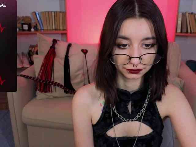 MistressMarcelline webcam