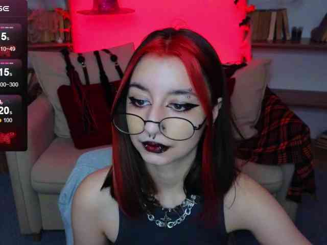 MistressMarcelline webcam