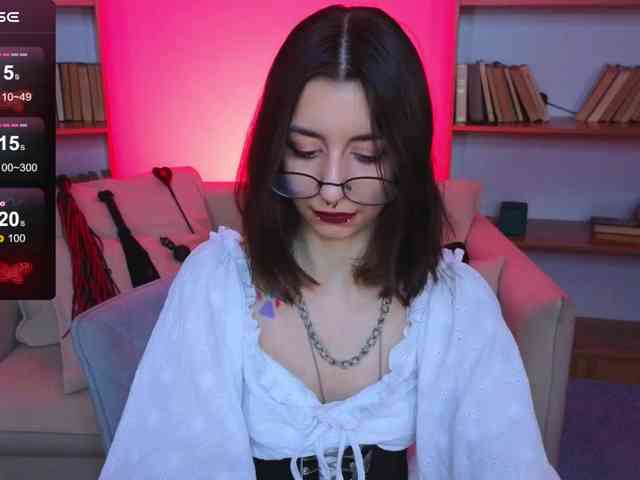 MistressMarcelline webcam