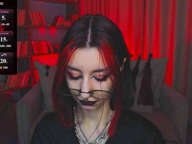 MistressMarcelline webcam