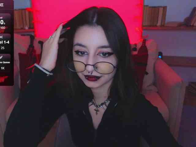 MistressMarcelline webcam