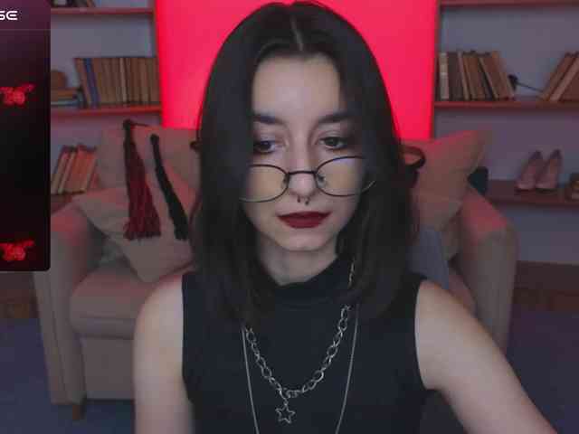 MistressMarcelline webcam