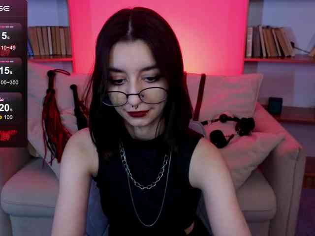 MistressMarcelline webcam