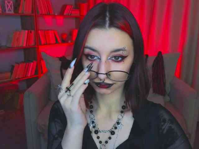 MistressMarcelline webcam