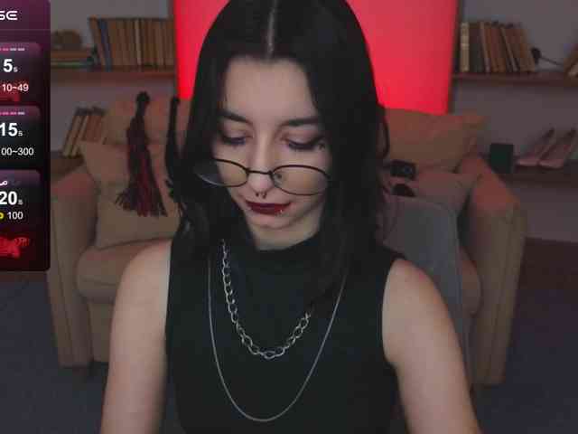 MistressMarcelline webcam