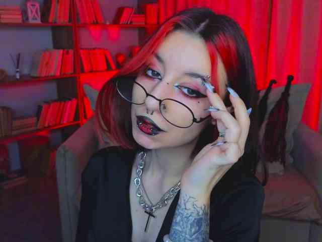 MistressMarcelline webcam