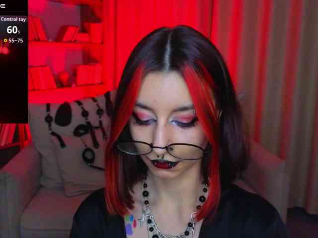 MistressMarcelline webcam