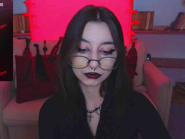 MistressMarcelline webcam