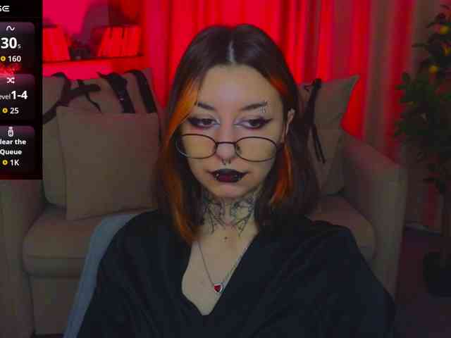 MistressMarcelline webcam